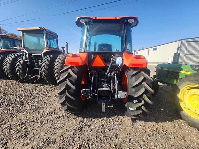 Image of Kubota M5-111 equipment image 4