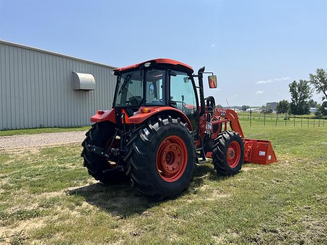 Image of Kubota M5-111 equipment image 4