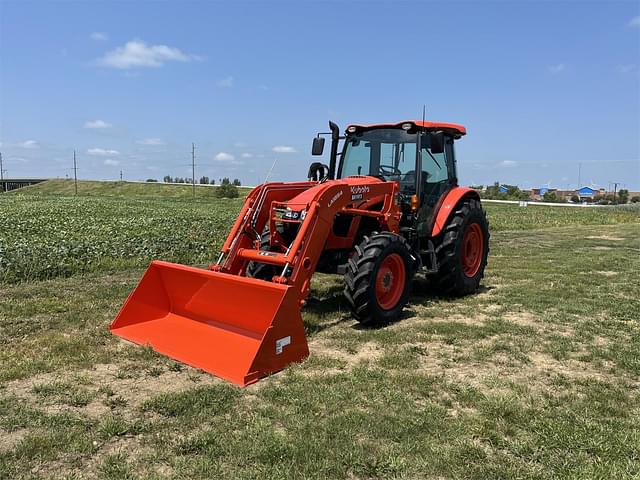 Image of Kubota M5-111 equipment image 3