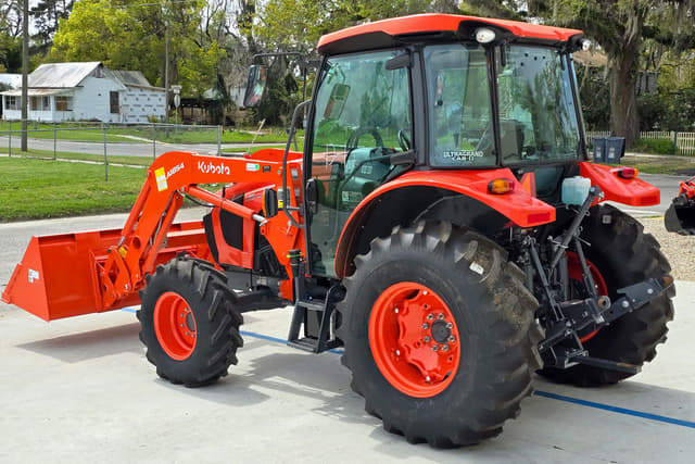 Image of Kubota M5-091HDC12 equipment image 3