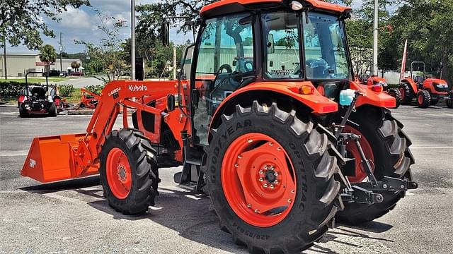 Image of Kubota M5-111 equipment image 3