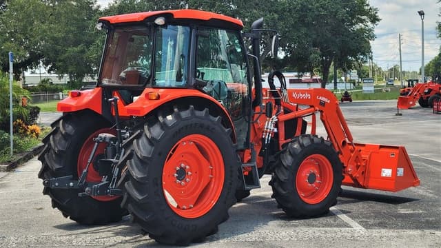Image of Kubota M5-111HDC equipment image 4