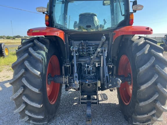 Image of Kubota M6-141 equipment image 2
