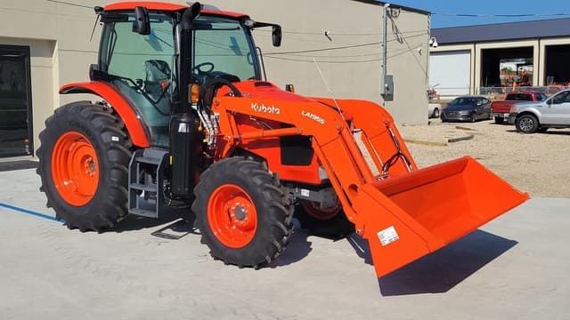 Image of Kubota M6-111 equipment image 1