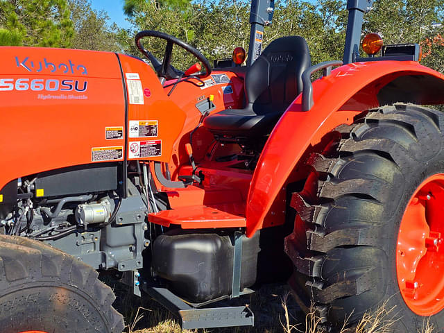 Image of Kubota M5660SUHD equipment image 4