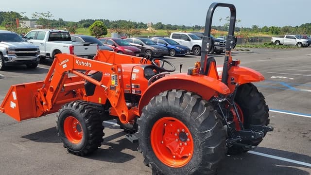 Image of Kubota M5660SU equipment image 4