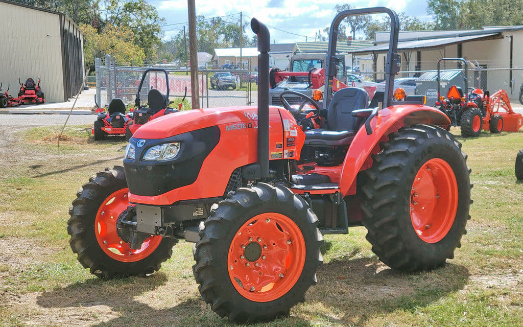 Image of Kubota M6060 Primary image