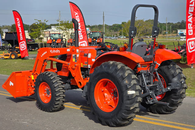 Image of Kubota M6060 equipment image 1