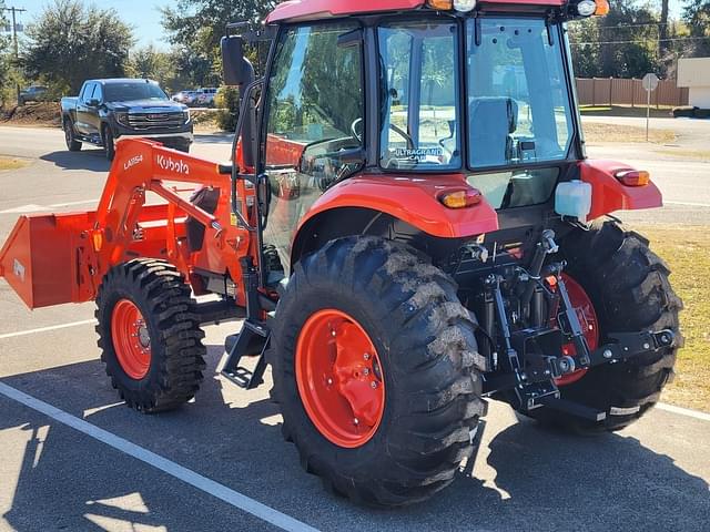 Image of Kubota M6060 equipment image 2