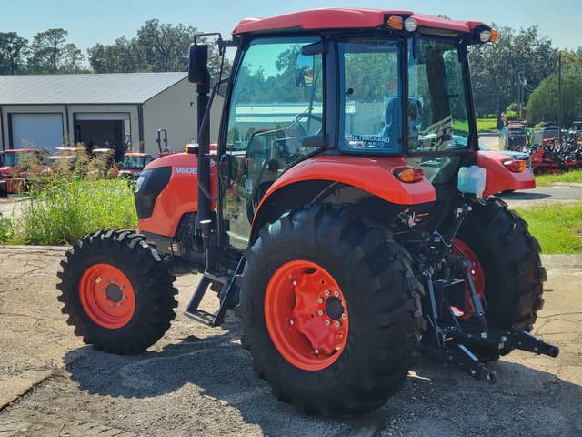 Image of Kubota M6060 equipment image 4