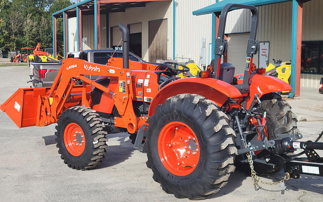 Image of Kubota M6060 equipment image 1