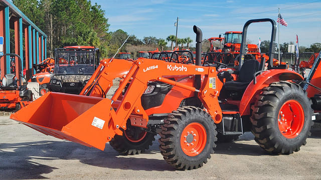 Image of Kubota M6060 equipment image 2