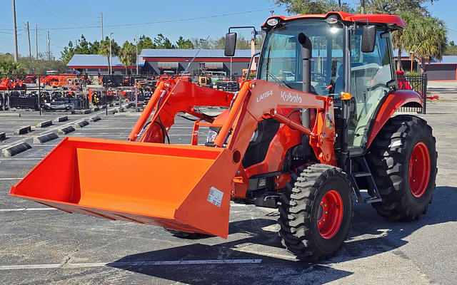 Image of Kubota M7060 equipment image 1