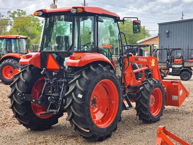 Image of Kubota M7060 equipment image 2