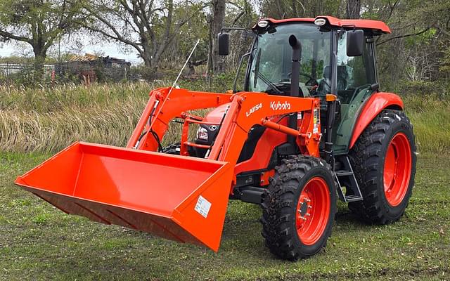 Image of Kubota M7060 equipment image 1