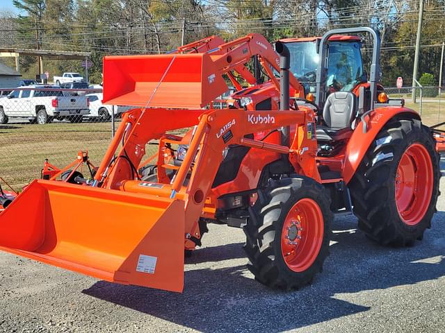 Image of Kubota M7060 equipment image 1