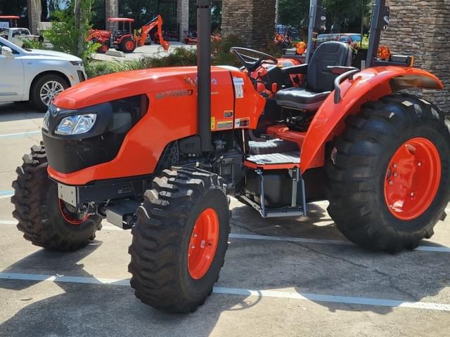 Image of Kubota M7060 equipment image 2