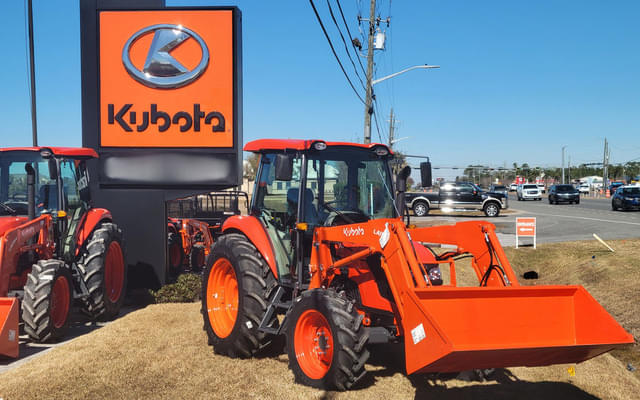 Image of Kubota M7060 equipment image 1