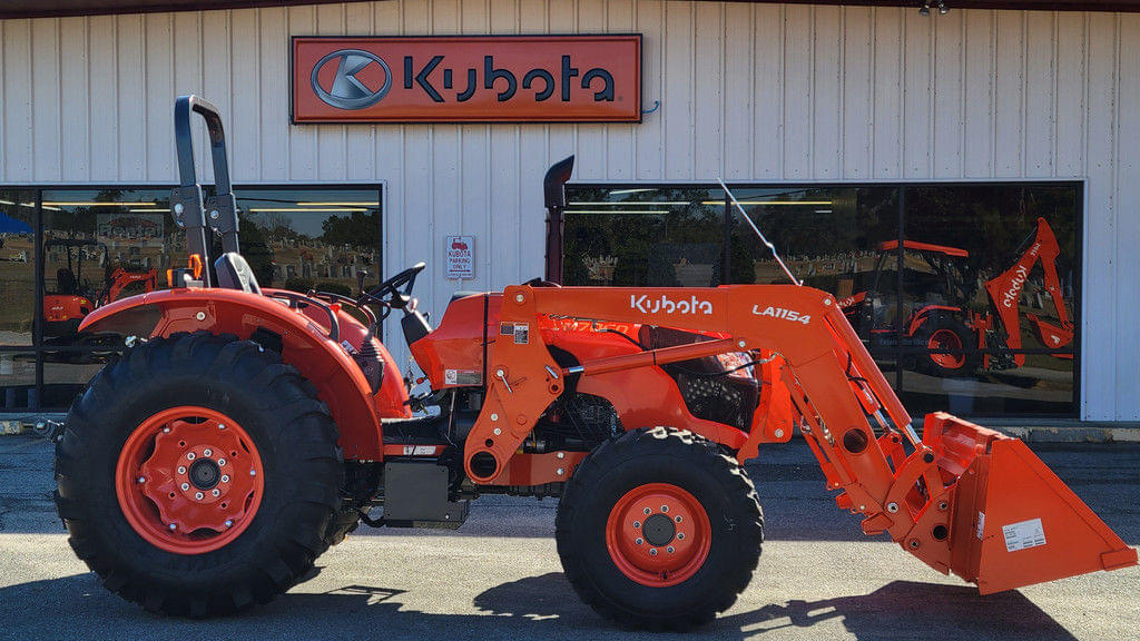 Image of Kubota M7060 Primary image