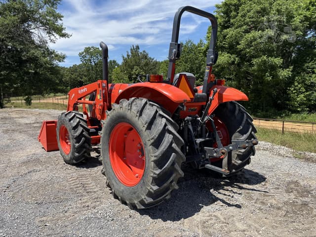 Image of Kubota M6060D equipment image 2