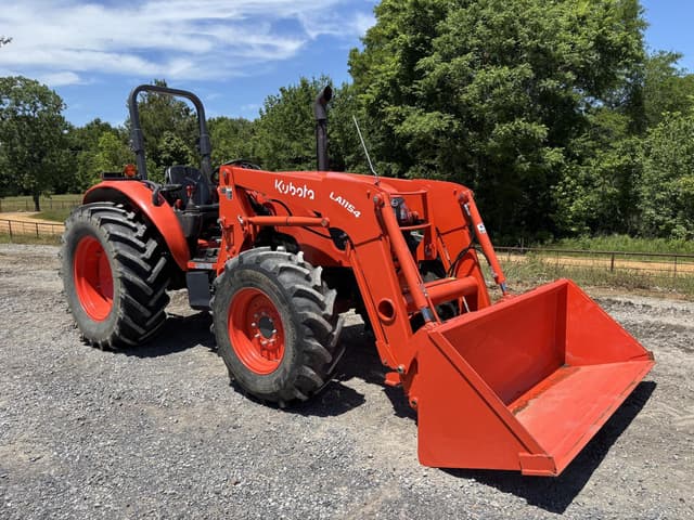 Image of Kubota M6060D equipment image 3