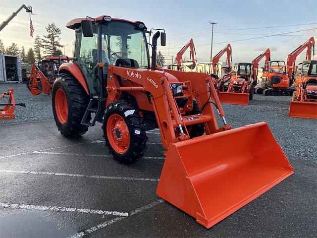 Image of Kubota M6060D equipment image 3