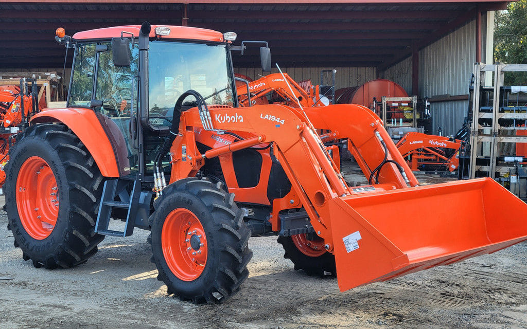 2026 Kubota M6S-111SHDC Equipment Image0