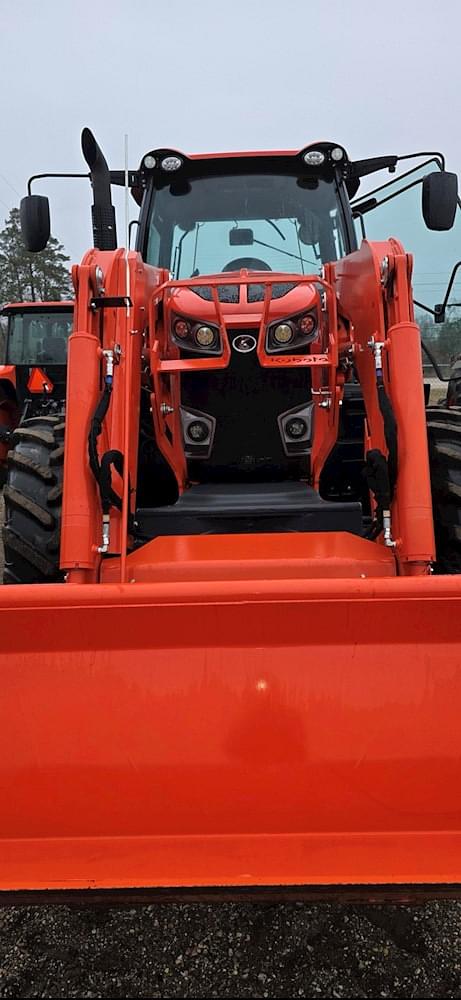 Image of Kubota M7-134 Deluxe Image 1