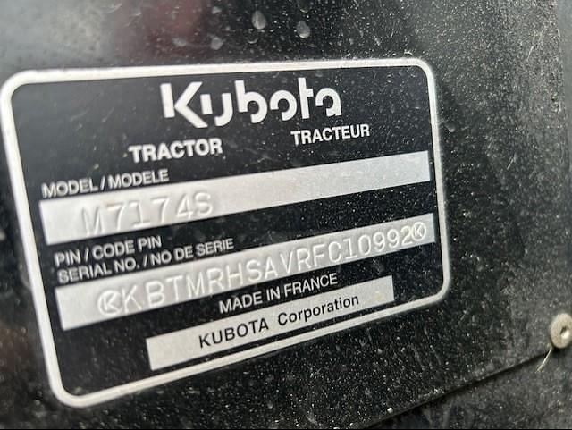 Image of Kubota M7-174 Deluxe equipment image 4