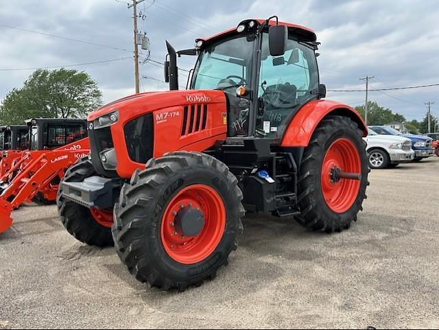 Image of Kubota M7-174 Deluxe Primary image