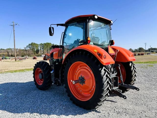Image of Kubota M7.174 Deluxe equipment image 1