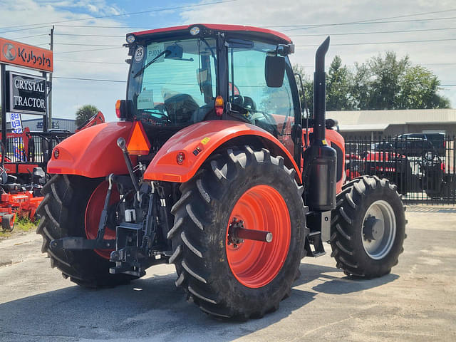 Image of Kubota M7-154 Deluxe equipment image 4