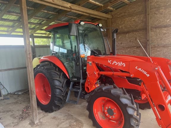 Image of Kubota M7060 equipment image 2