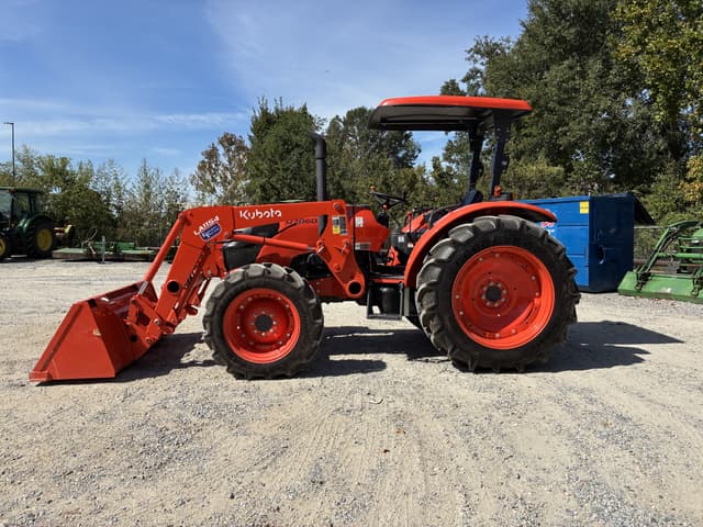 Image of Kubota M7060 equipment image 1