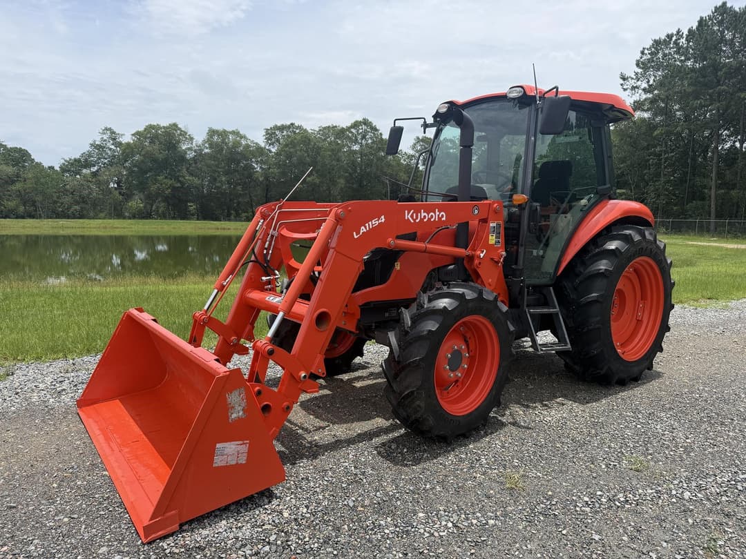 Image of Kubota M7060D Primary image