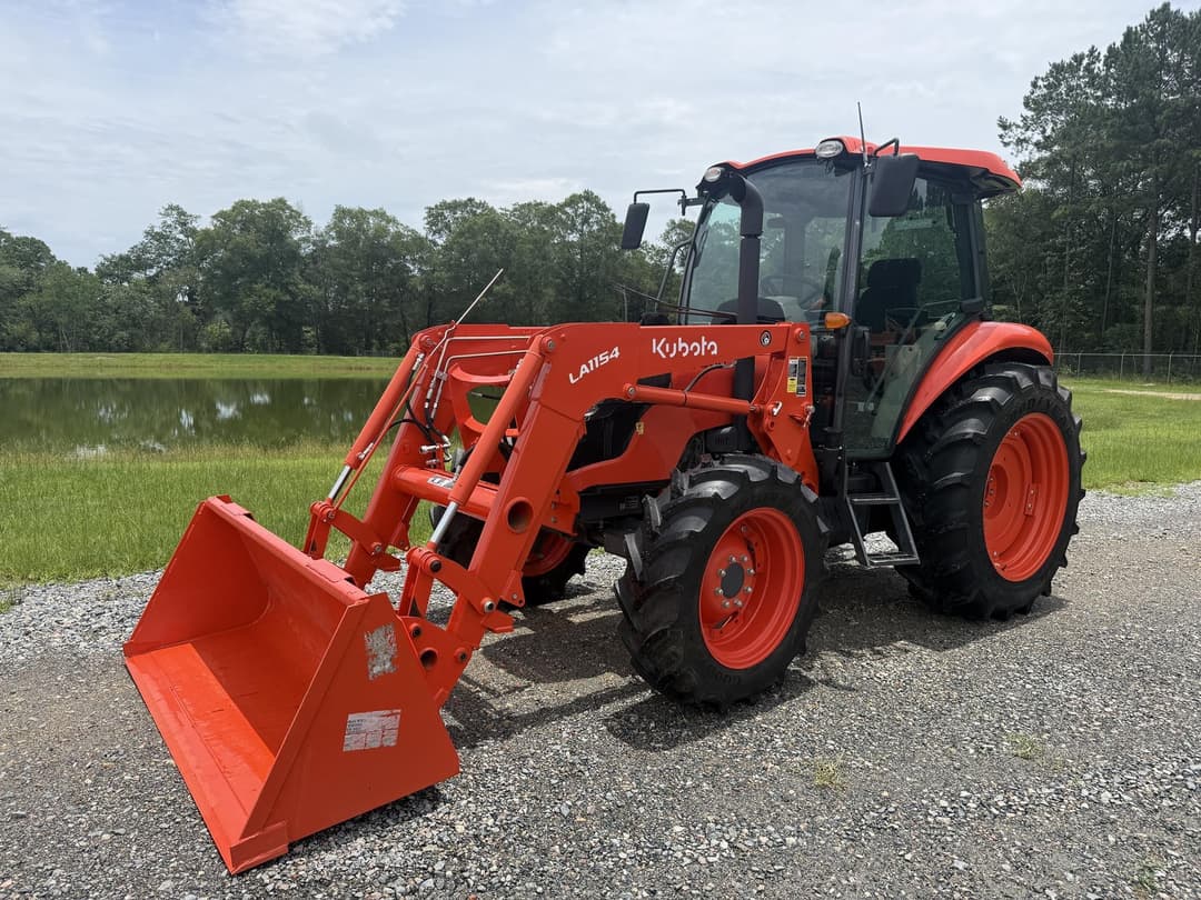 Image of Kubota M7060D Primary image