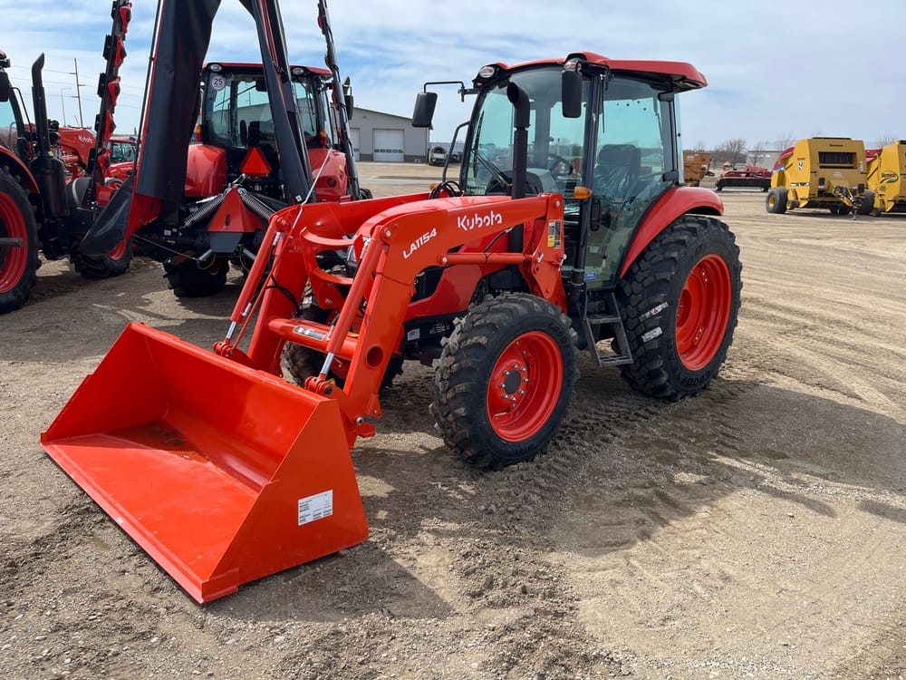 Main image Kubota M7060