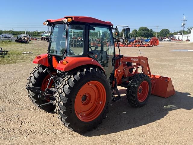 Image of Kubota M7060 equipment image 1