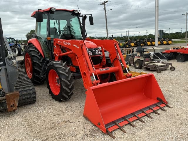 Image of Kubota M7060HDC12 equipment image 2