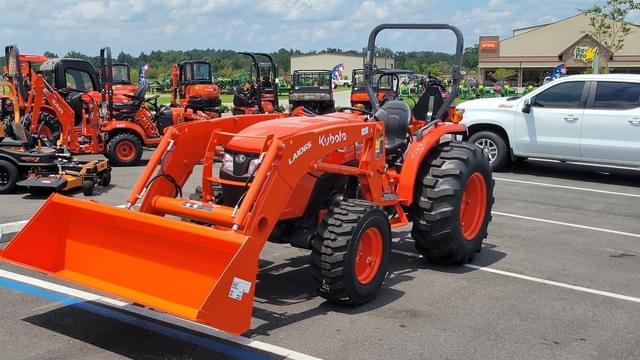 Image of Kubota MX5400HST equipment image 4
