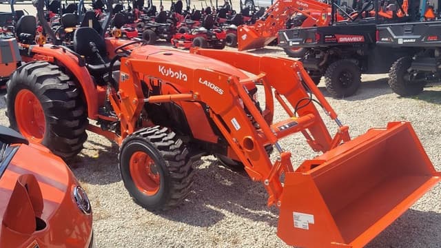 Image of Kubota MX5400HST equipment image 1