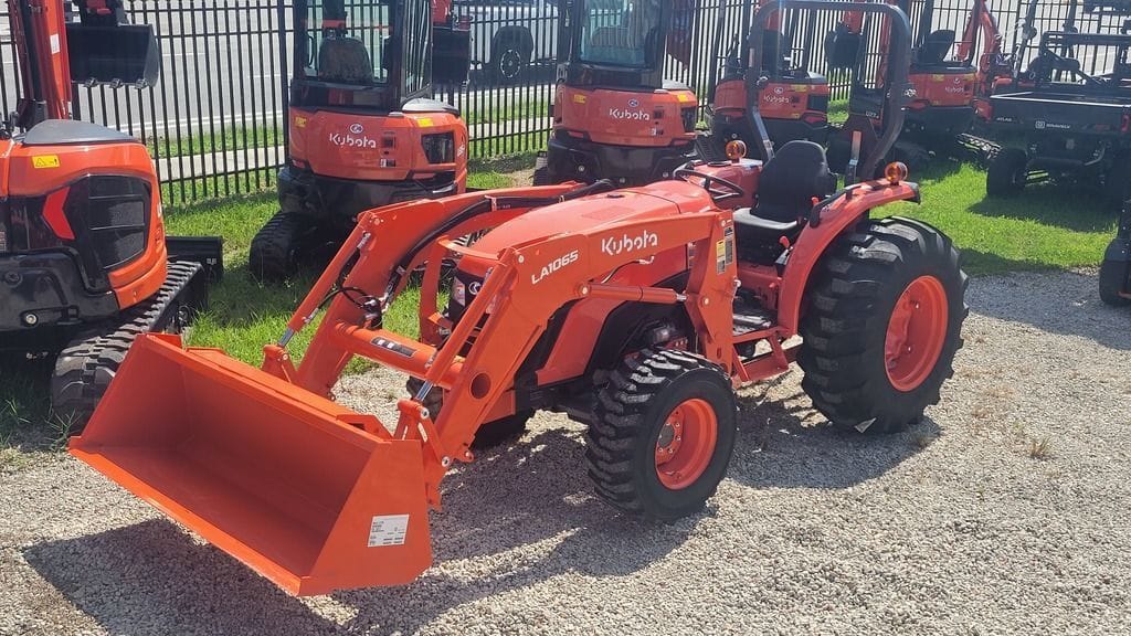 2026 Kubota MX5400HST Equipment Image0