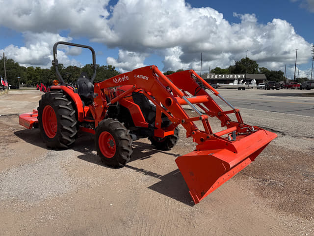 Image of Kubota MX5400 equipment image 1