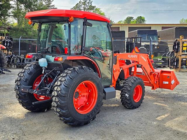 Image of Kubota MX5400 equipment image 3