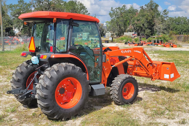 Image of Kubota MX5400HST equipment image 1