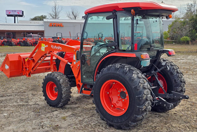 Image of Kubota MX5400 equipment image 3