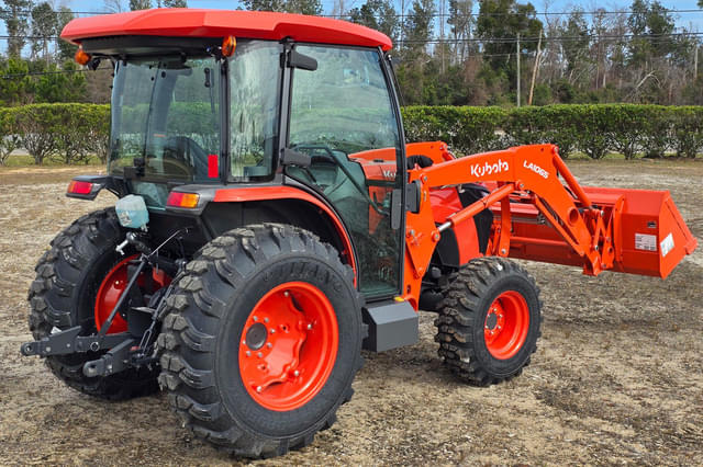 Image of Kubota MX5400 equipment image 2
