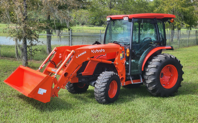 Image of Kubota MX5400HST equipment image 2