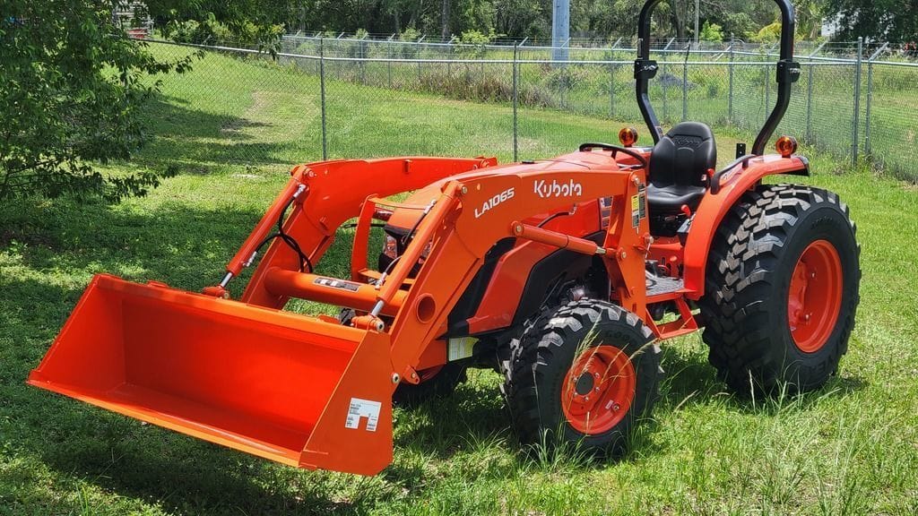2024 Kubota MX5400HST Equipment Image0