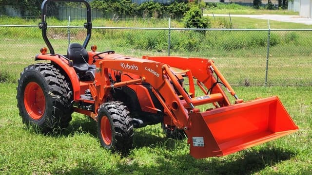 Image of Kubota MX5400HST equipment image 1